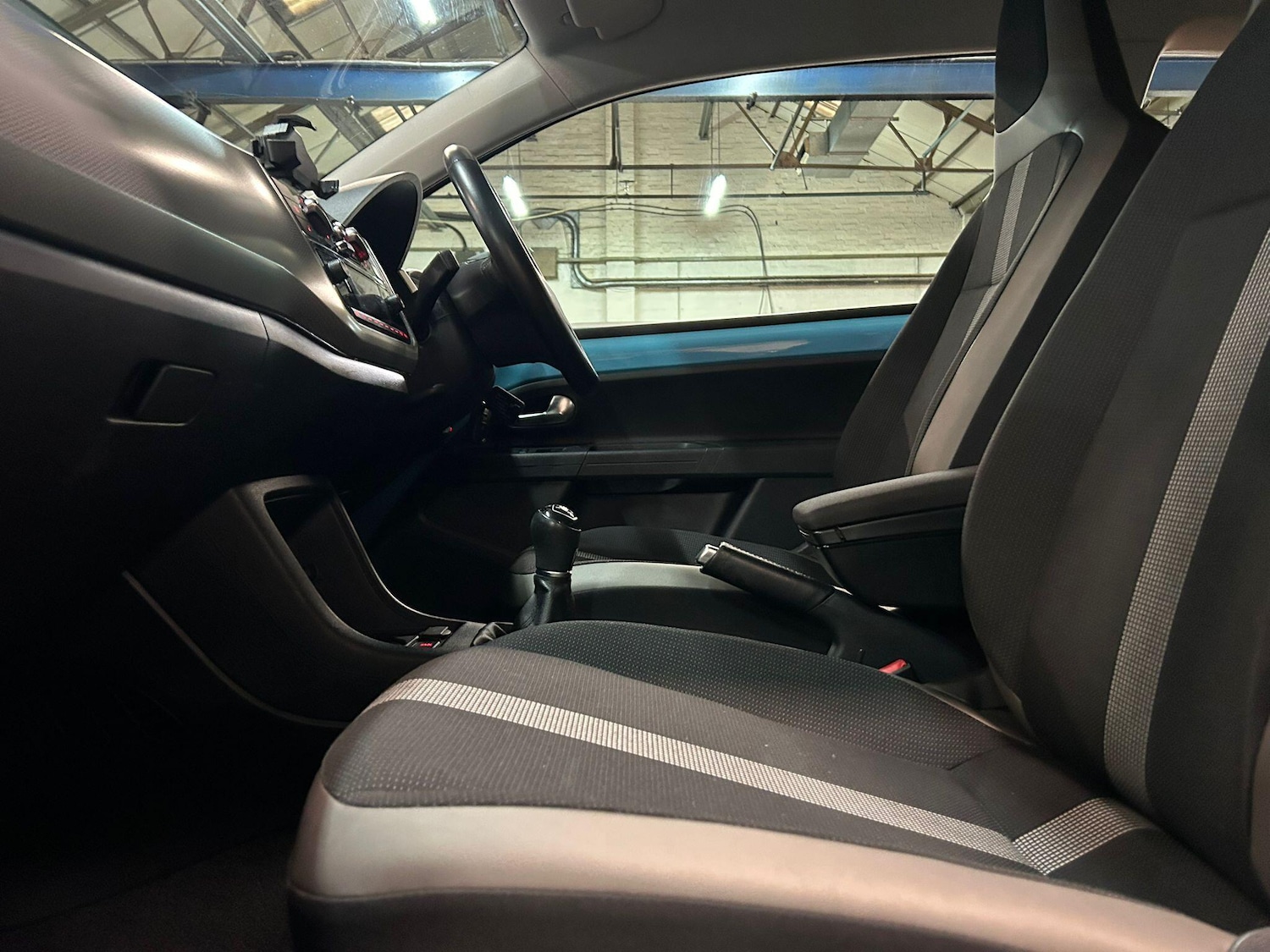 Used Volkswagen up! 2017 for sale - 77156220: Photo 11