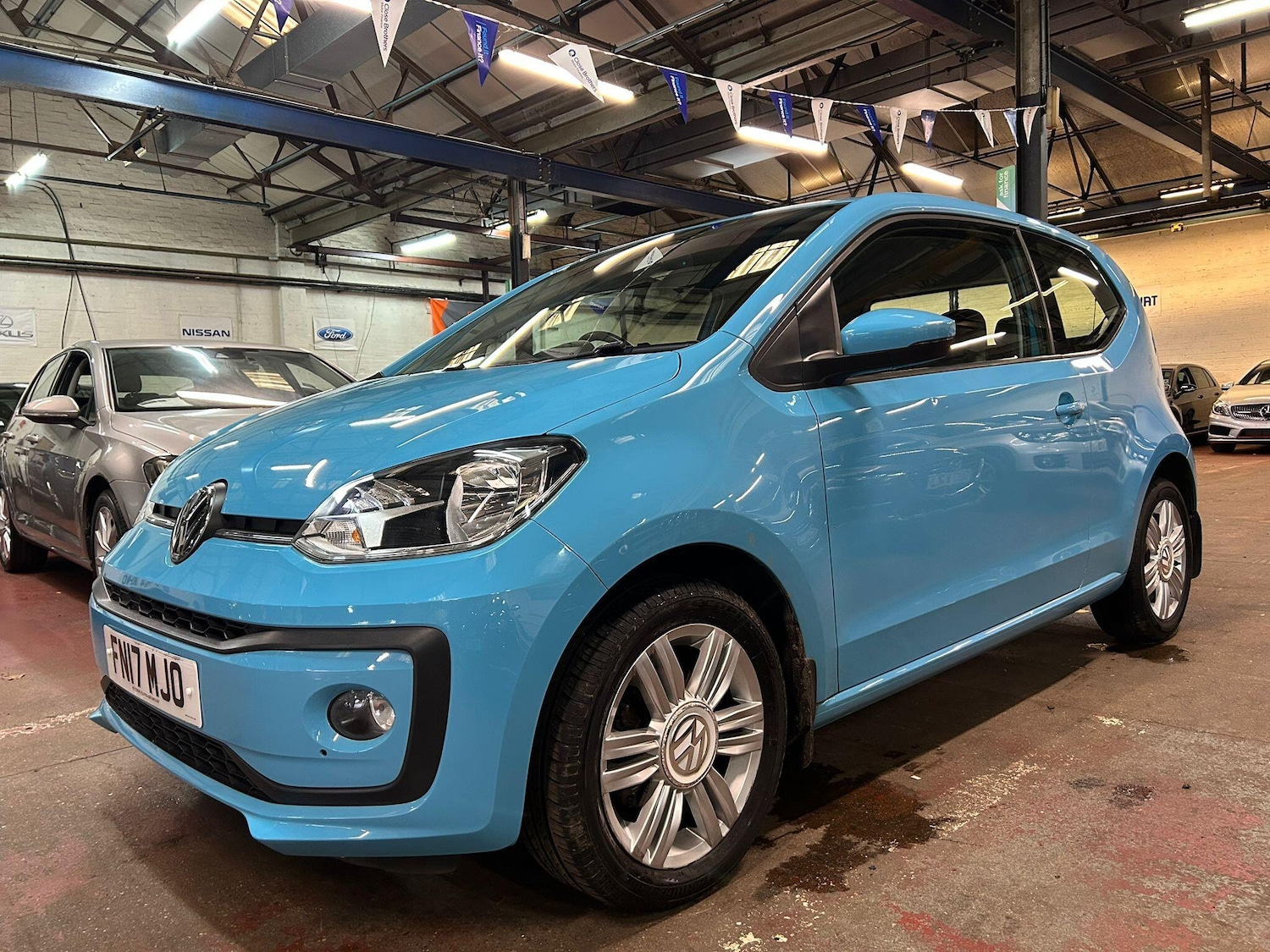 Used Volkswagen up! 2017 for sale - 77156220: Photo 3