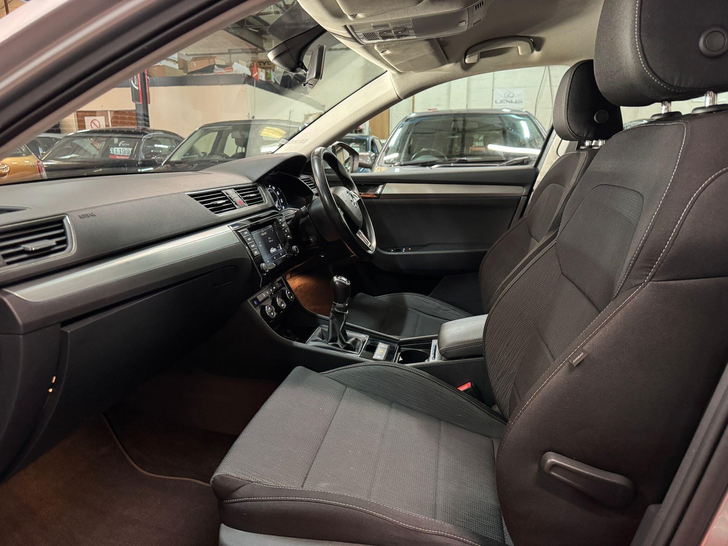 Used Skoda Superb for sale - 77081670: Photo 14