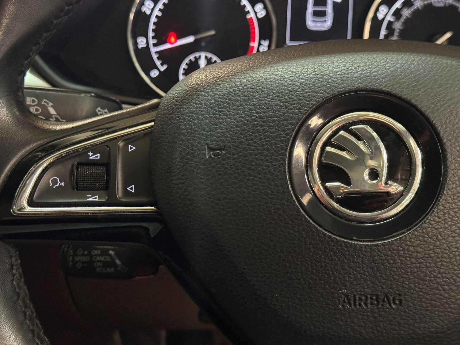 Used Skoda Superb for sale - 77081670: Photo 28