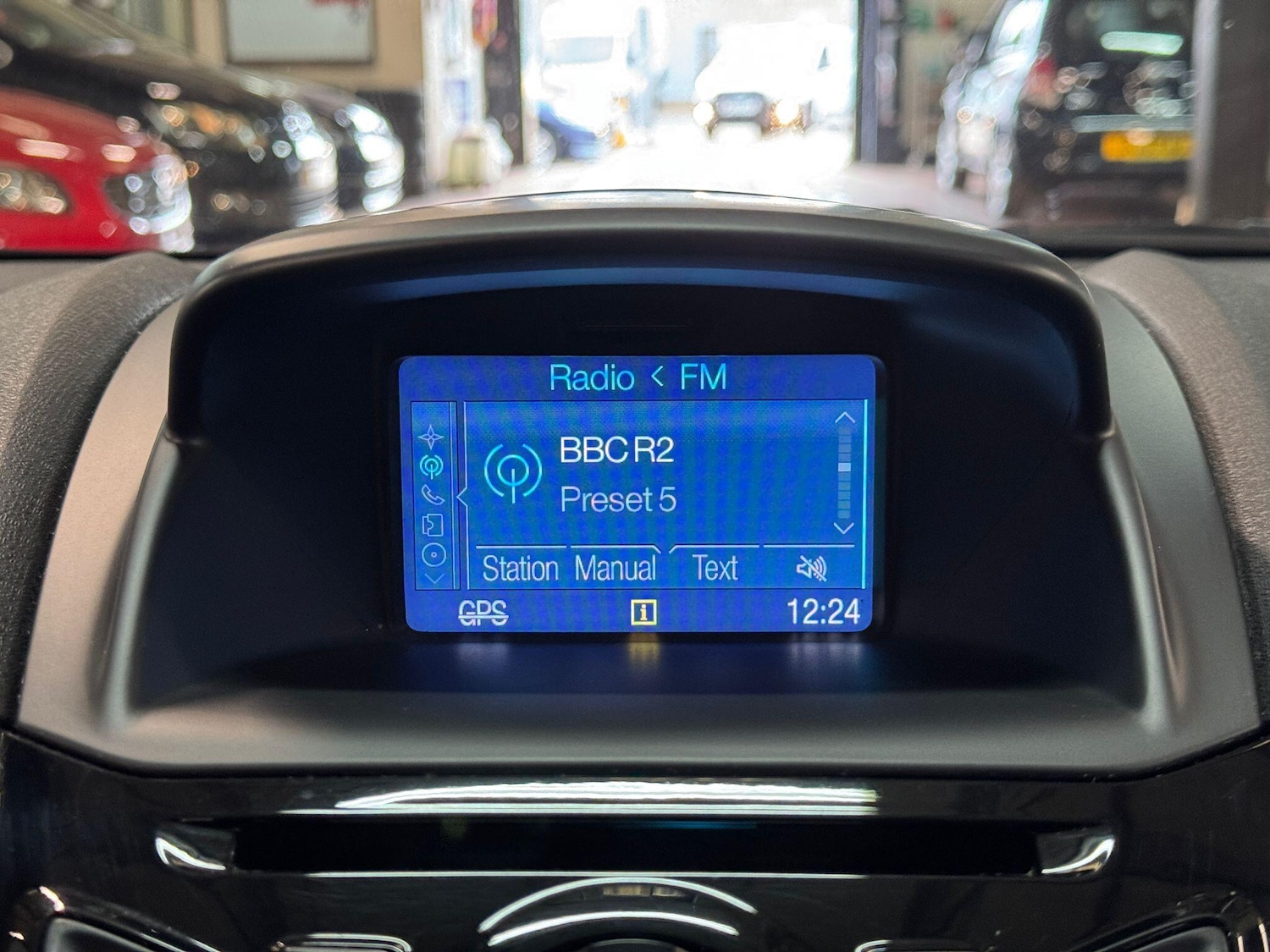 Used Ford Fiesta 2016 for sale - 77230170: Photo 28