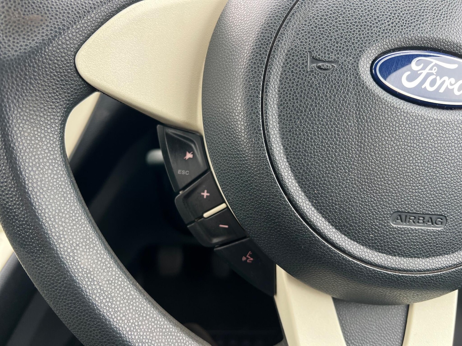 Used Ford Ka 2014 for sale - 76337279: Photo 15
