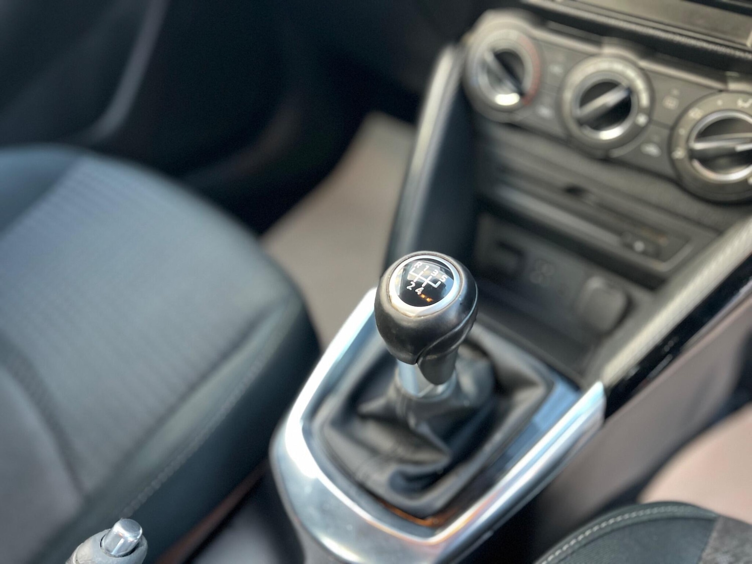 Used Mazda Mazda2 2017 for sale - 76991998: Photo 11