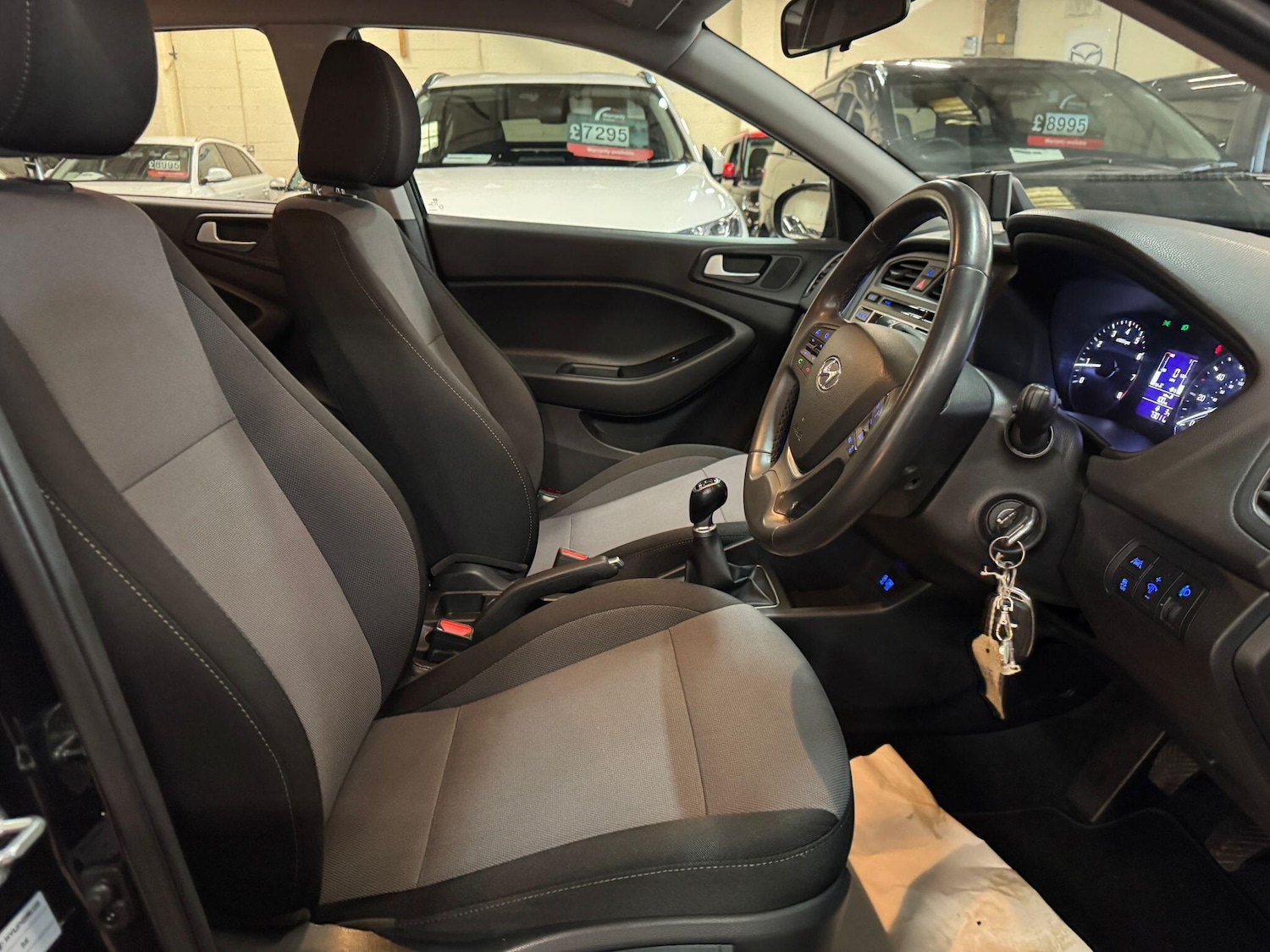 Used Hyundai i20 2017 for sale - 77387409: Photo 10