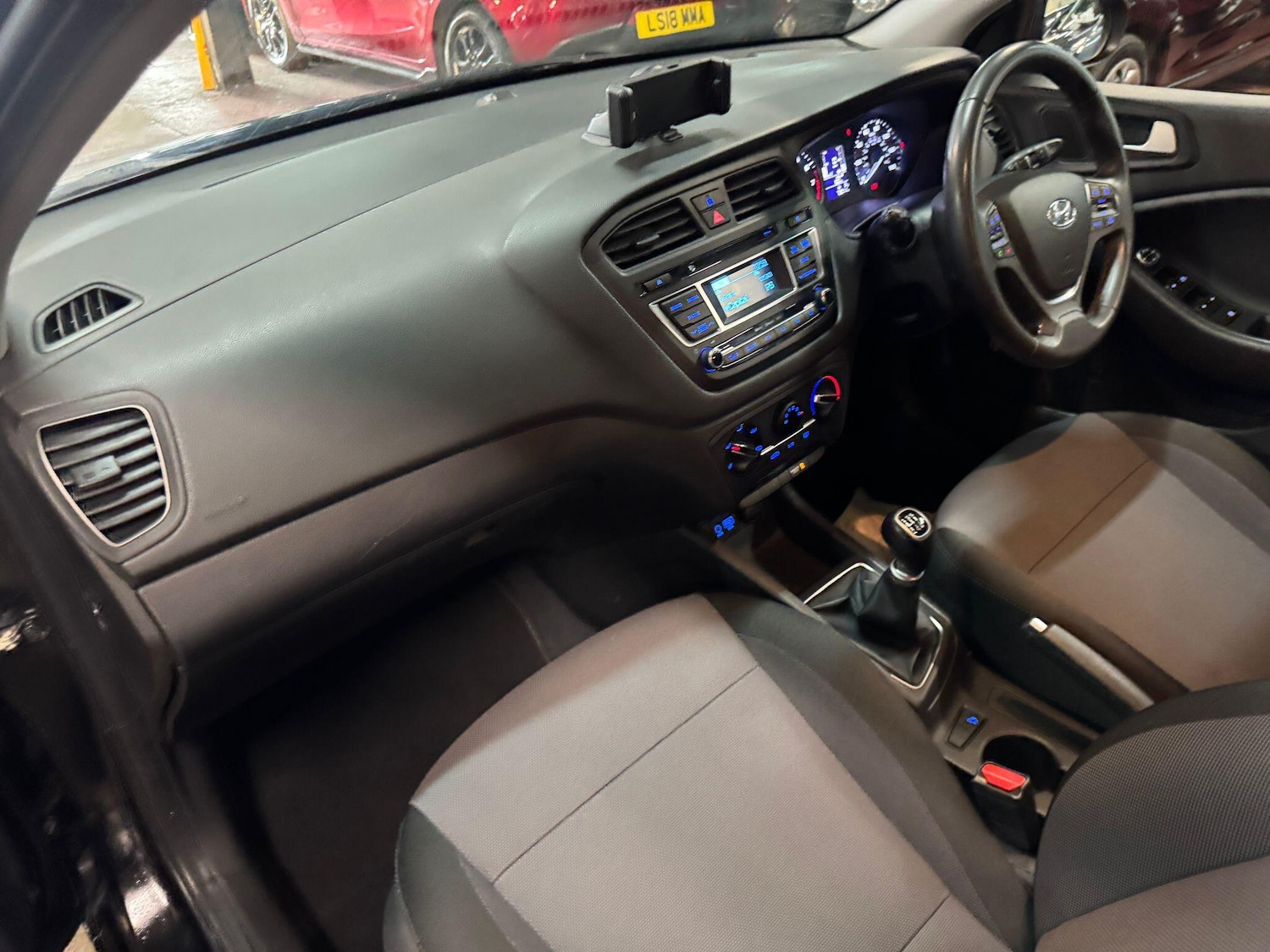 Used Hyundai i20 2017 for sale - 77387409: Photo 14