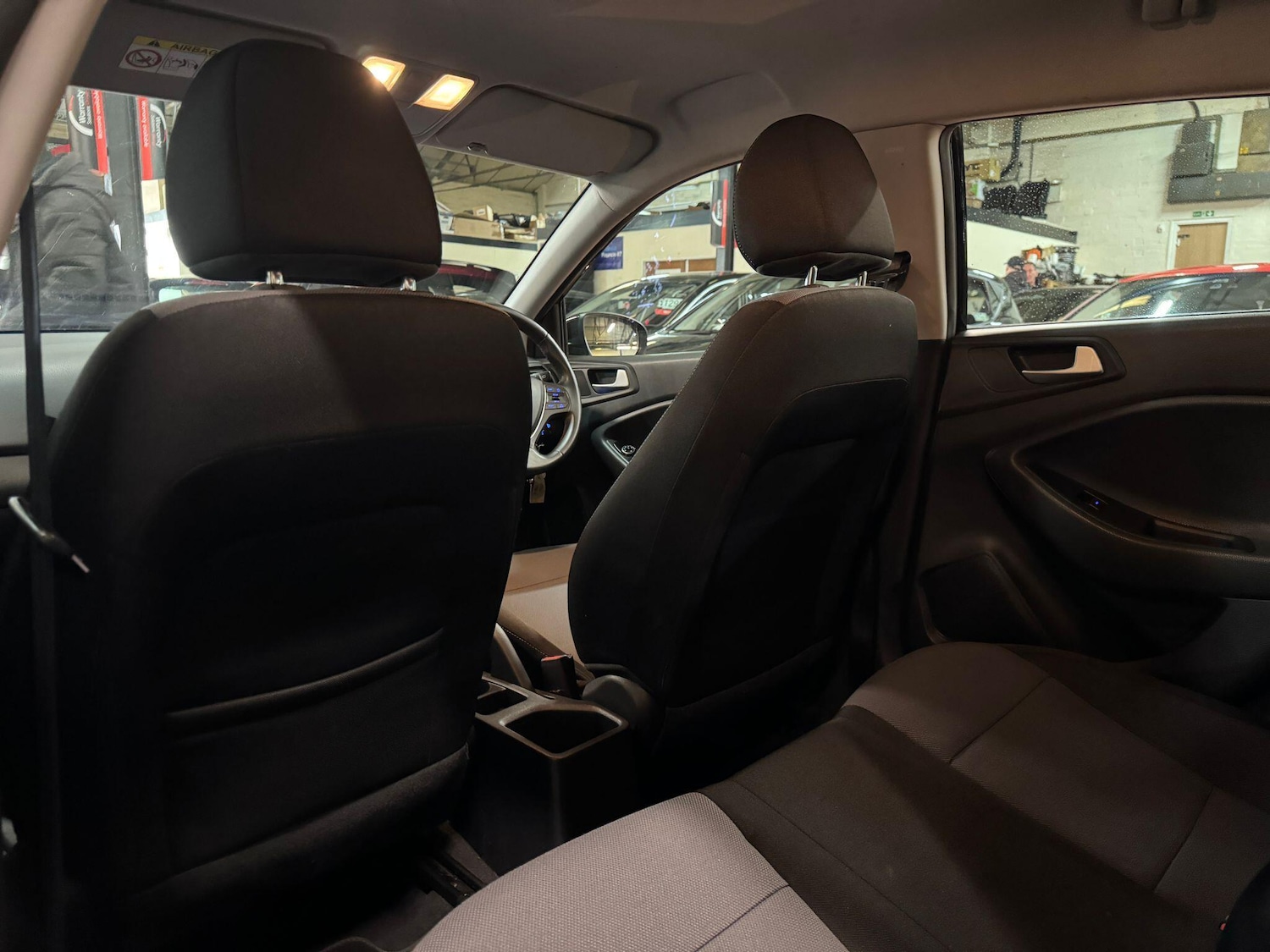 Used Hyundai i20 2017 for sale - 77387409: Photo 21