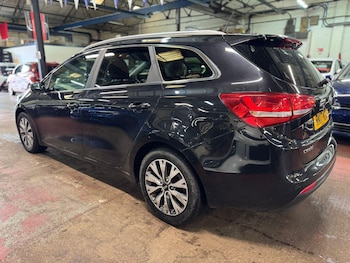 Used Kia Ceed 2017 for sale - 77633794: Photo