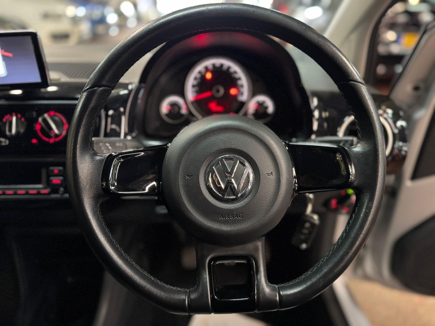 Used Volkswagen up! for sale - 77682840: Photo 25