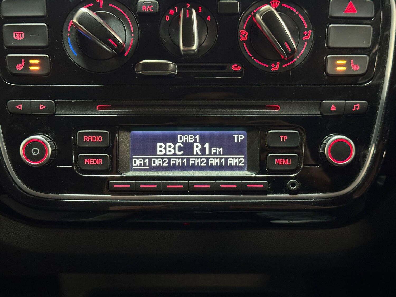 Used Volkswagen up! for sale - 77682840: Photo 33