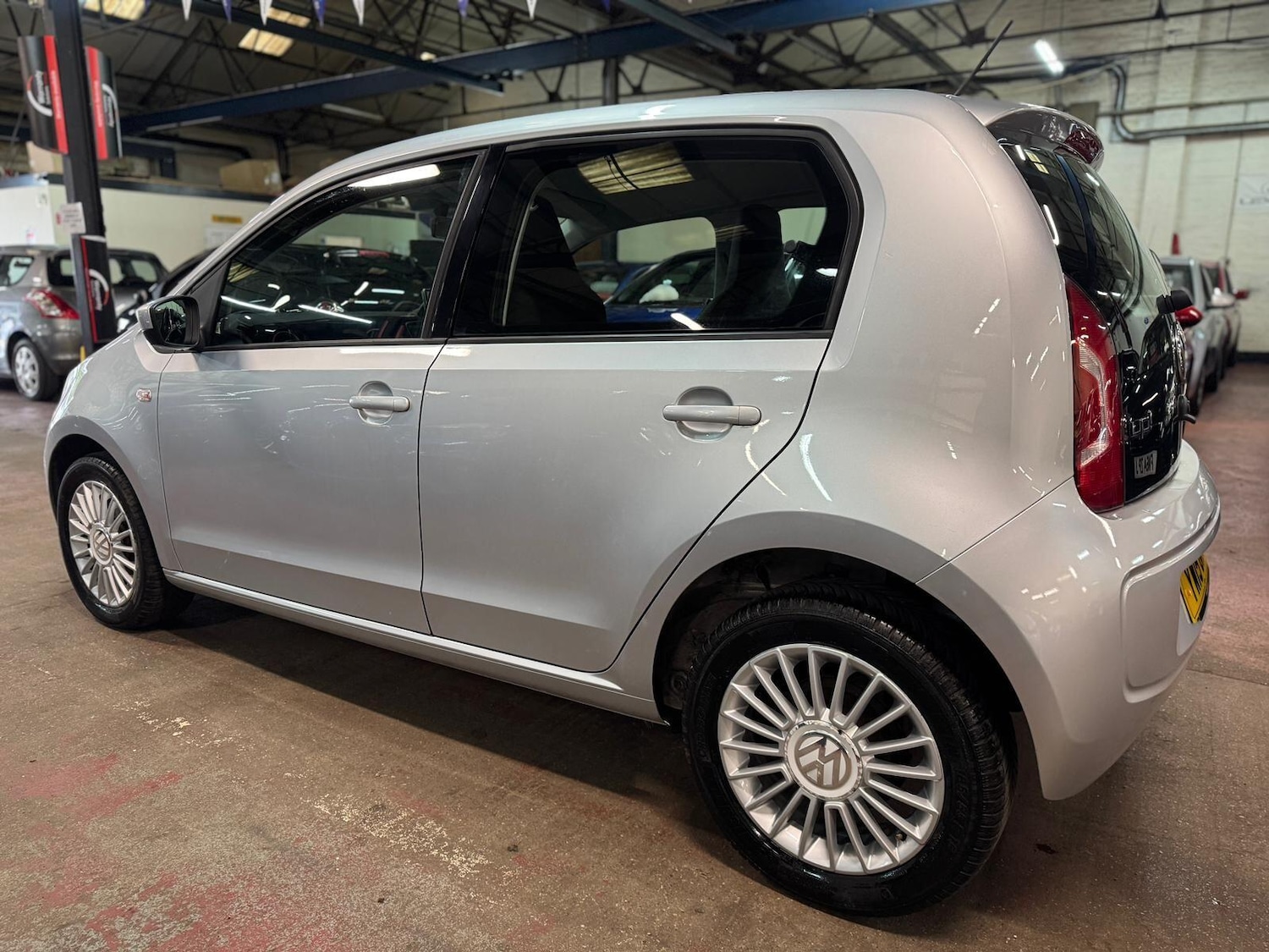 Used Volkswagen up! for sale - 77682840: Photo 4