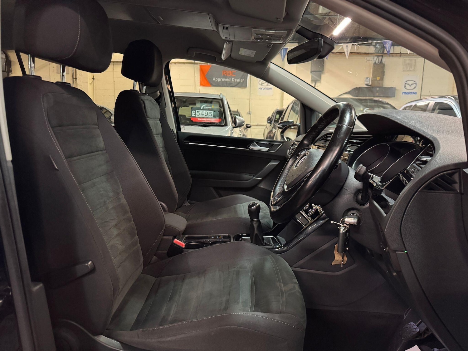 Used Volkswagen Touran 2016 for sale - 77091435: Photo 12