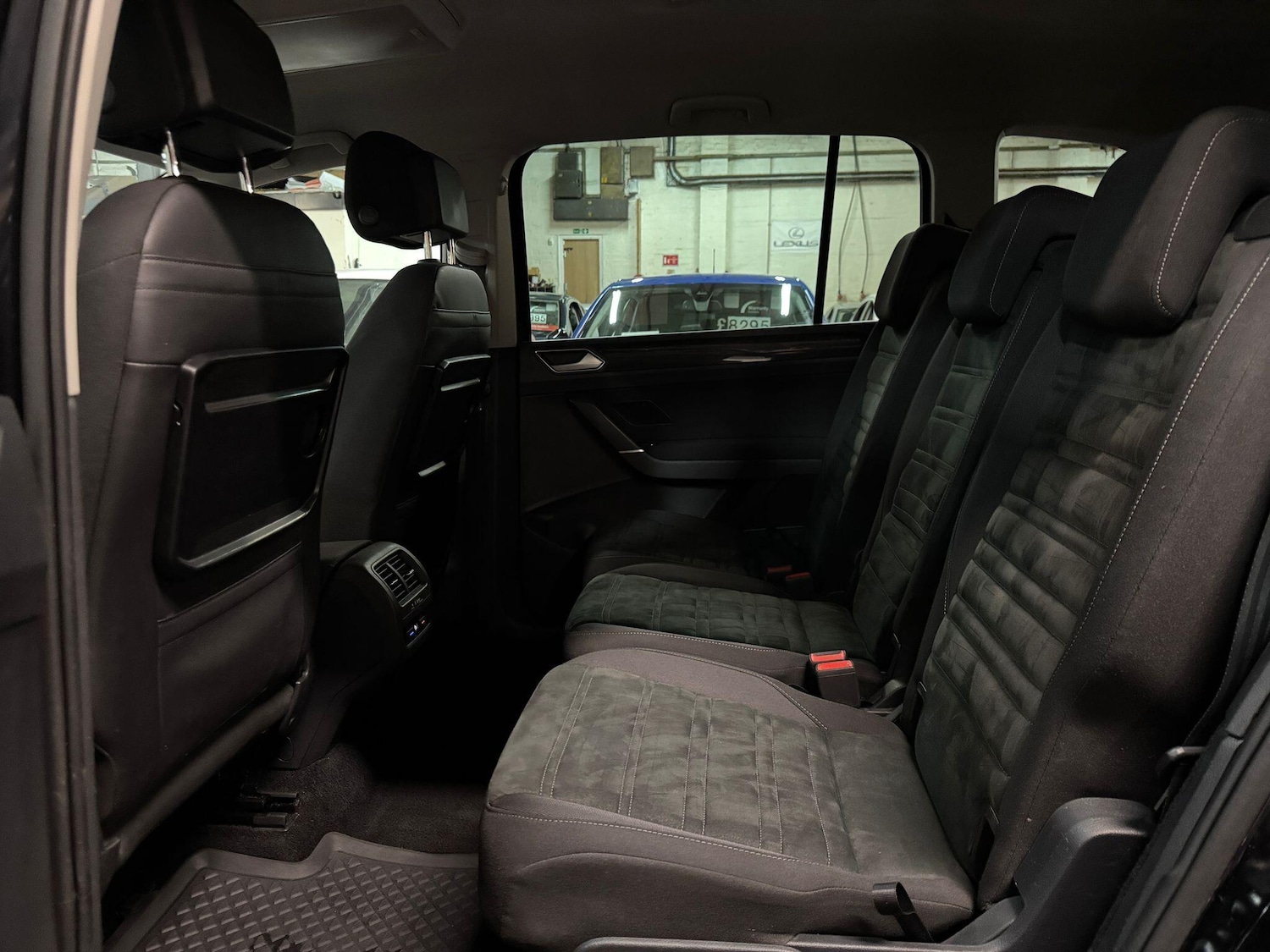 Used Volkswagen Touran 2016 for sale - 77091435: Photo 21