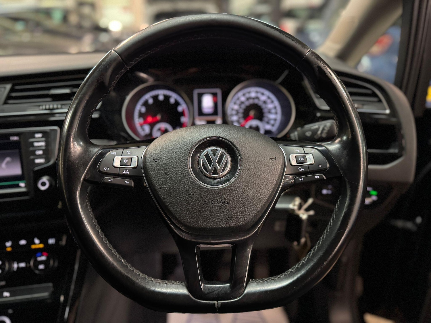 Used Volkswagen Touran 2016 for sale - 77091435: Photo 30