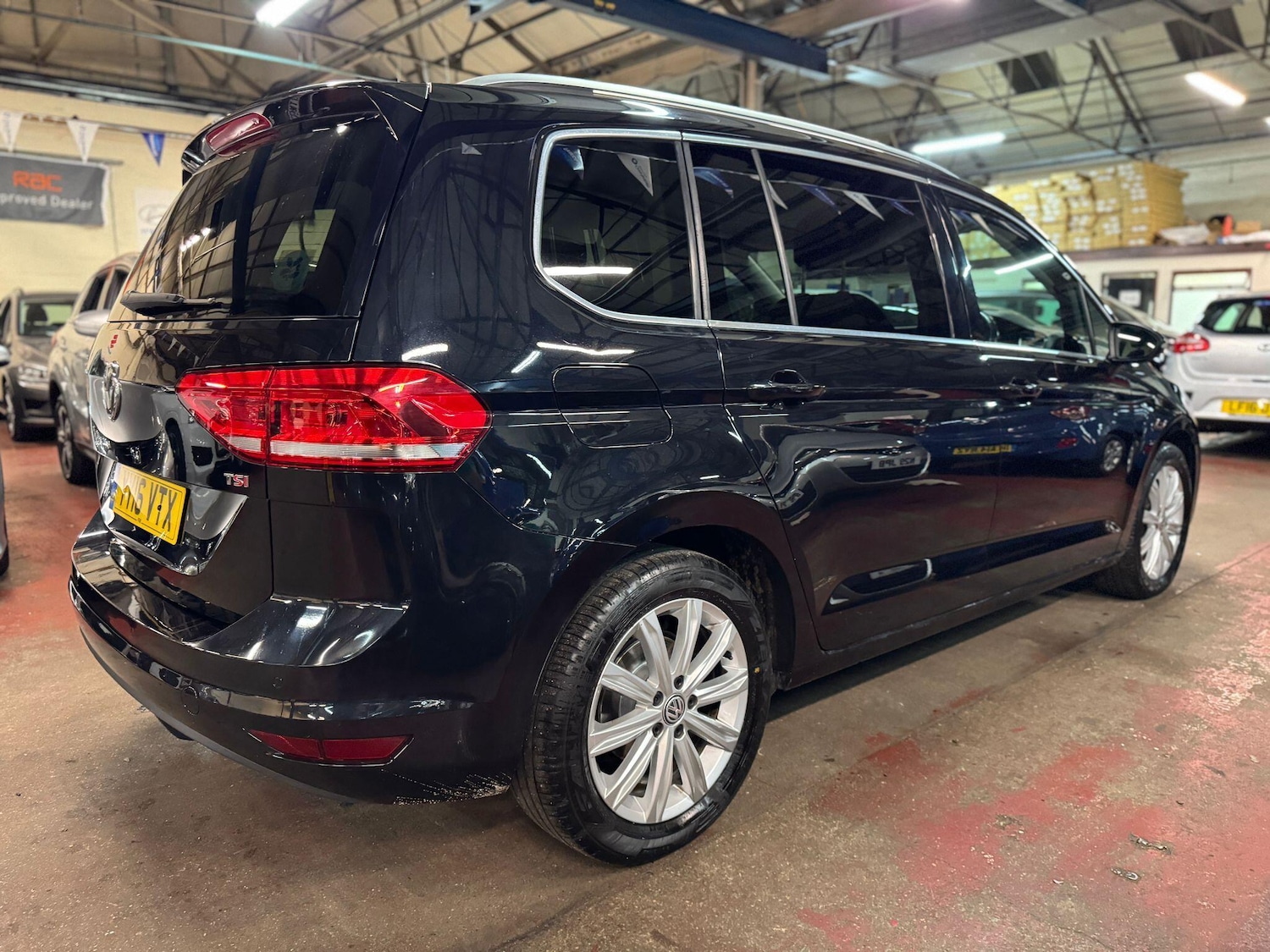 Used Volkswagen Touran 2016 for sale - 77091435: Photo 6