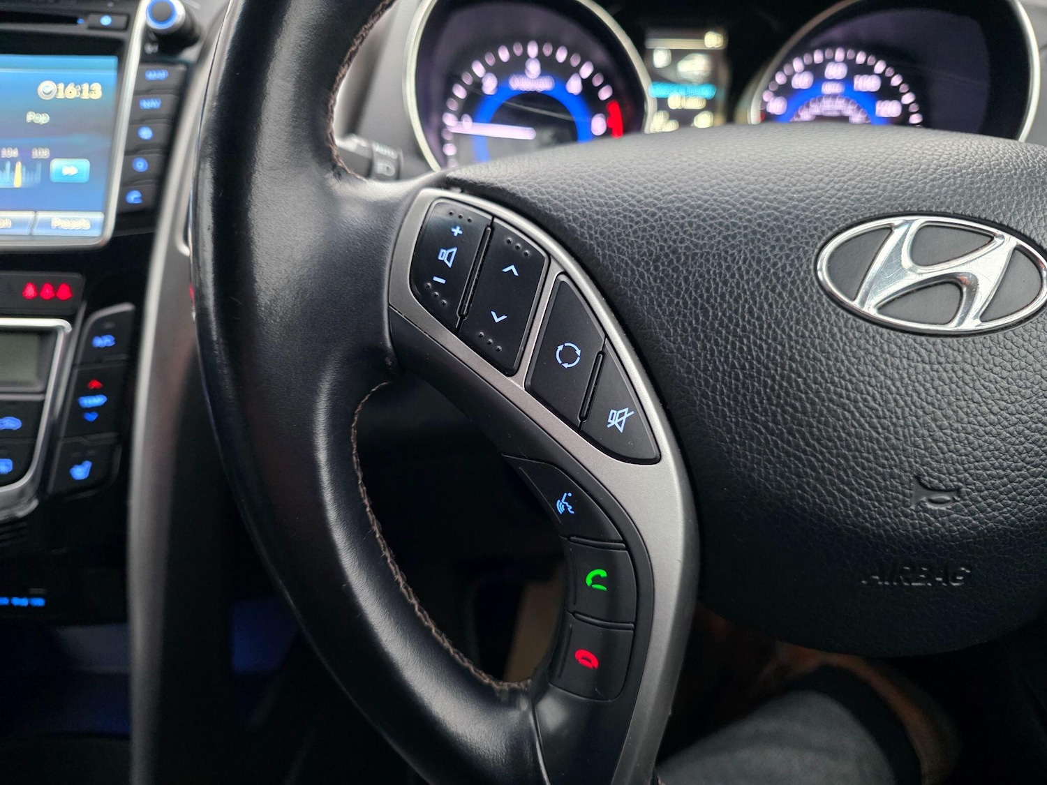 Used Hyundai i30 2014 for sale - 76832524: Photo 18