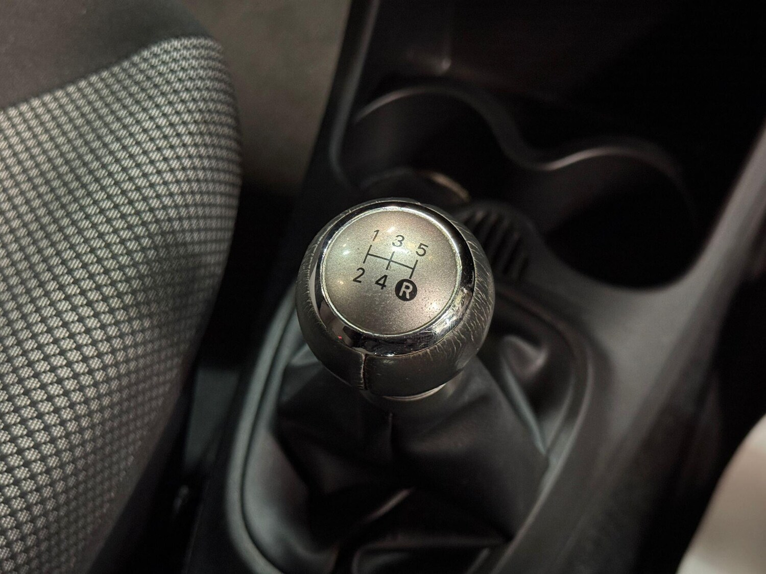 Used Toyota AYGO 2014 for sale - 77722659: Photo 27