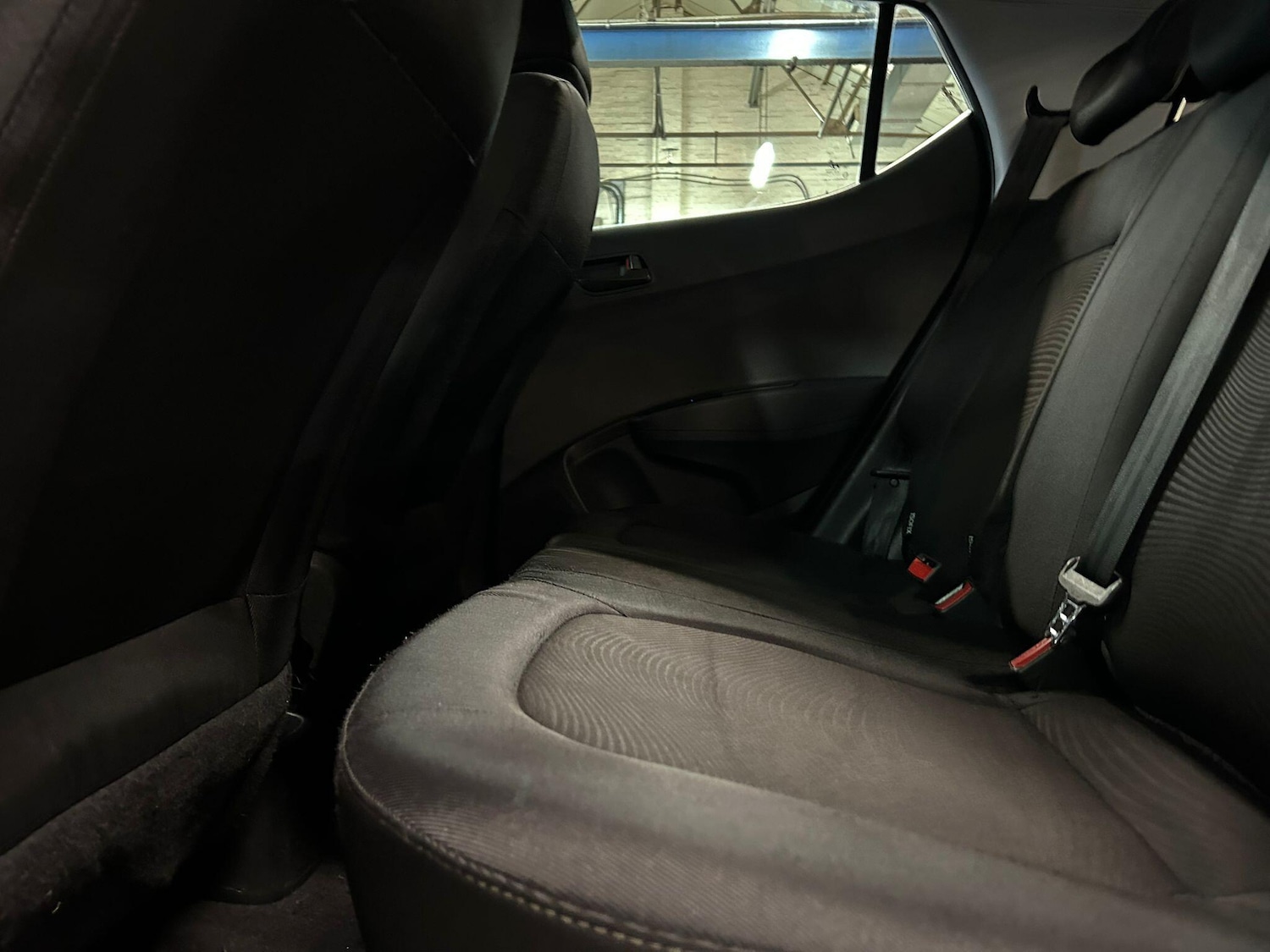 Used Hyundai i10 2017 for sale - 77909013: Photo 18