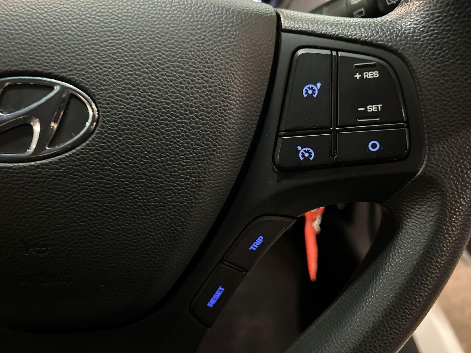 Used Hyundai i10 2017 for sale - 77909013: Photo 25