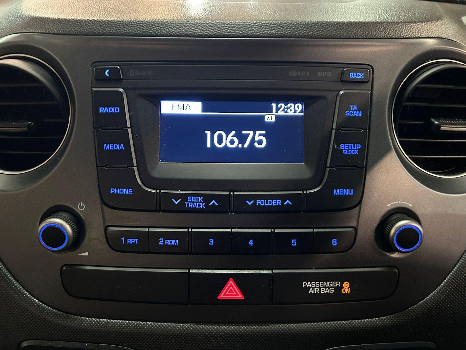 Used Hyundai i10 2017 for sale - 77909013: Photo 27