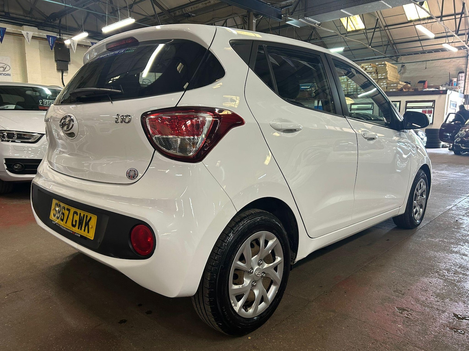 Used Hyundai i10 2017 for sale - 77909013: Photo 6