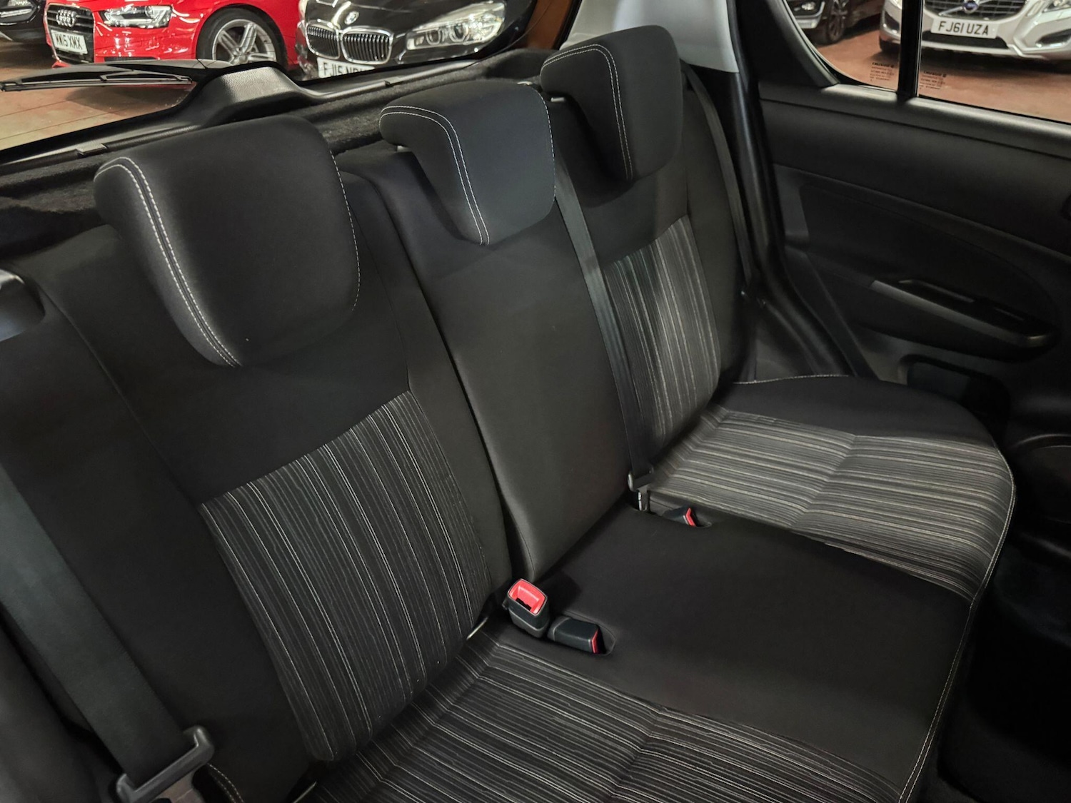 Used Suzuki Swift for sale - 77768389: Photo 32