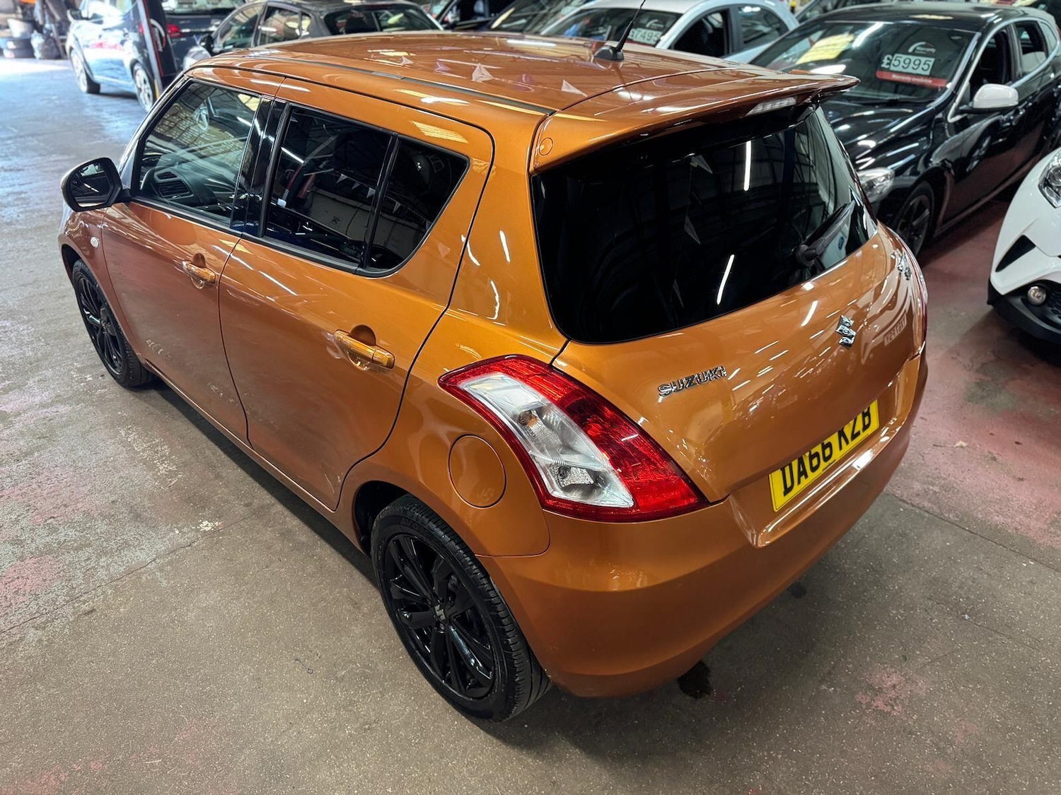 Used Suzuki Swift for sale - 77768389: Photo 5