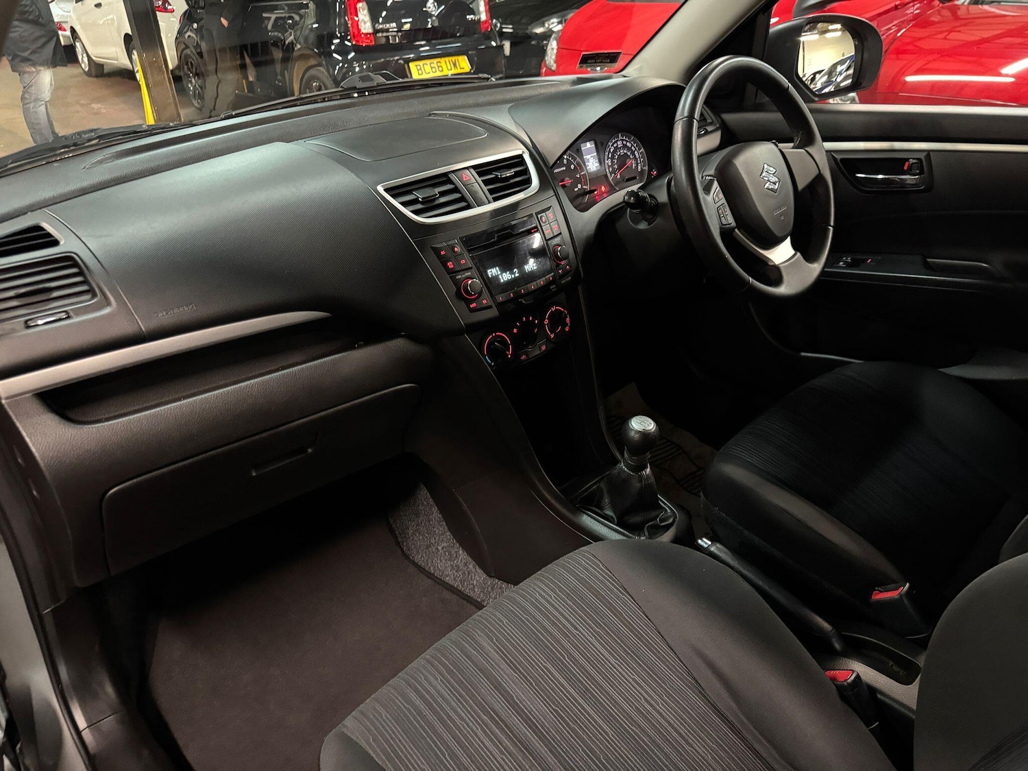 Used Suzuki Swift 2015 for sale - 77625139: Photo 14