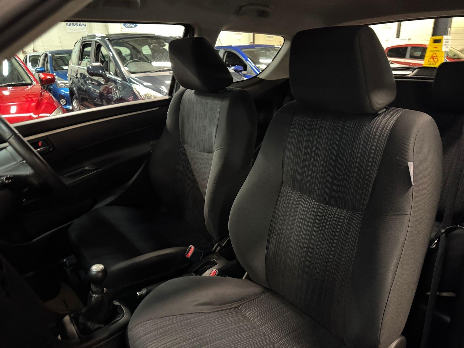 Used Suzuki Swift 2015 for sale - 77625139: Photo 15