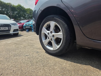 Used Toyota Auris 2010 for sale - 79225073: Photo