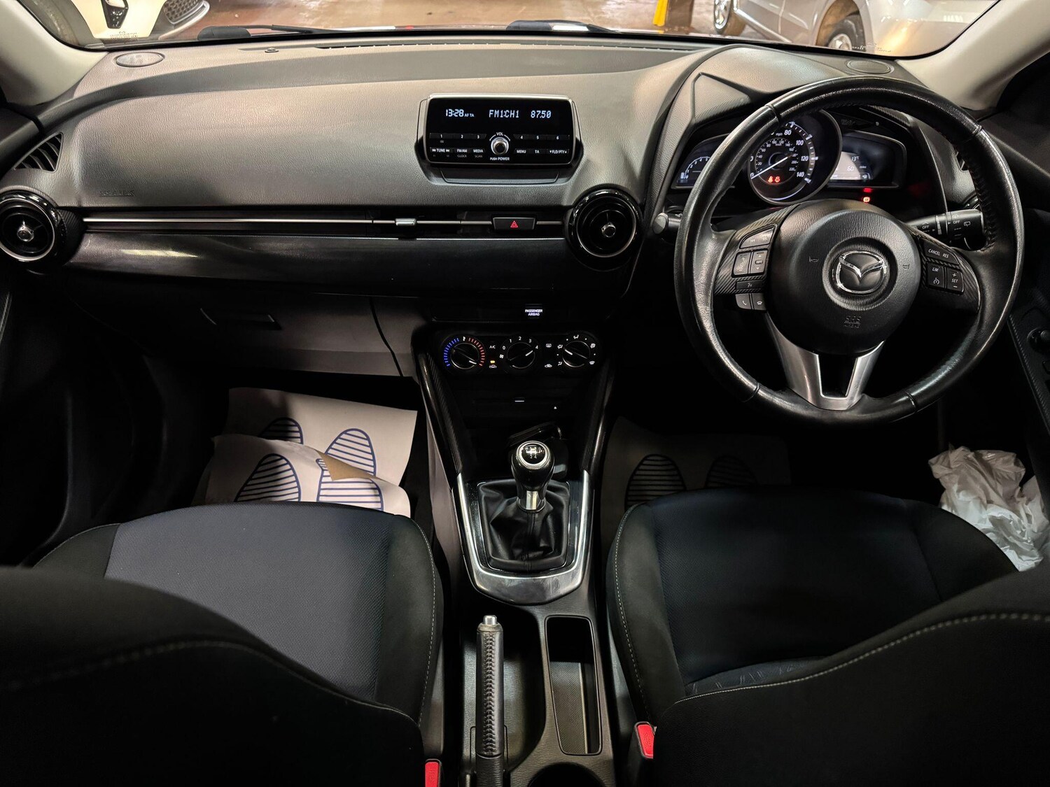 Used Mazda Mazda2 2015 for sale - 78171504: Photo 17