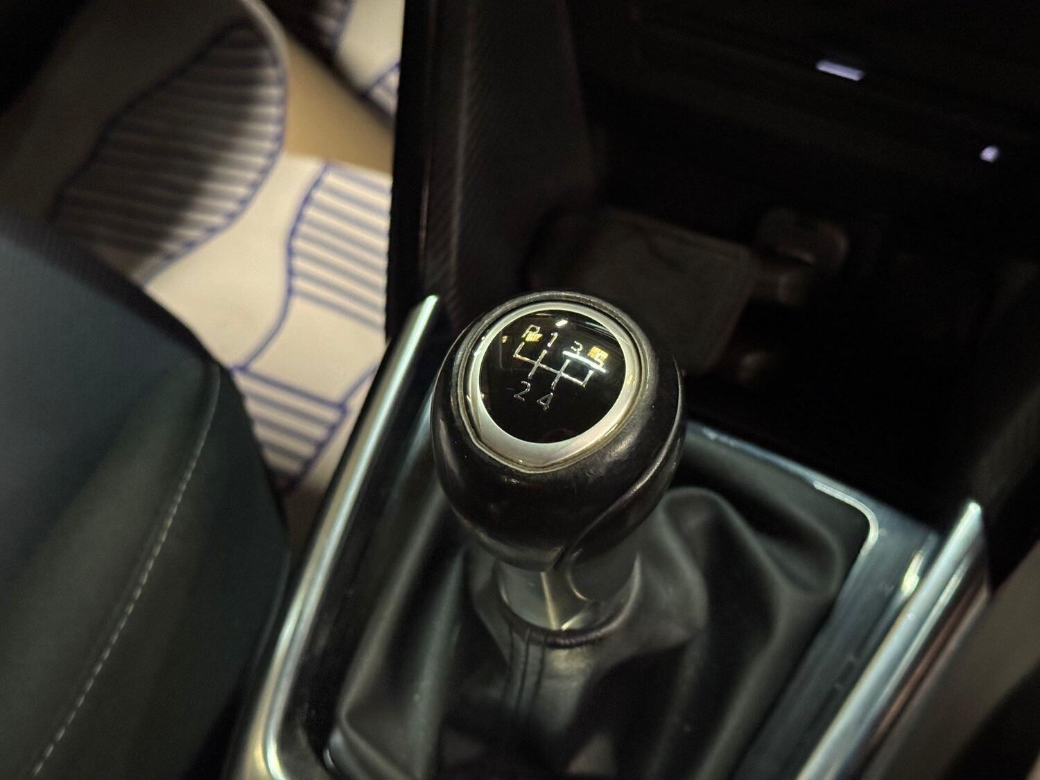 Used Mazda Mazda2 2015 for sale - 78171504: Photo 24