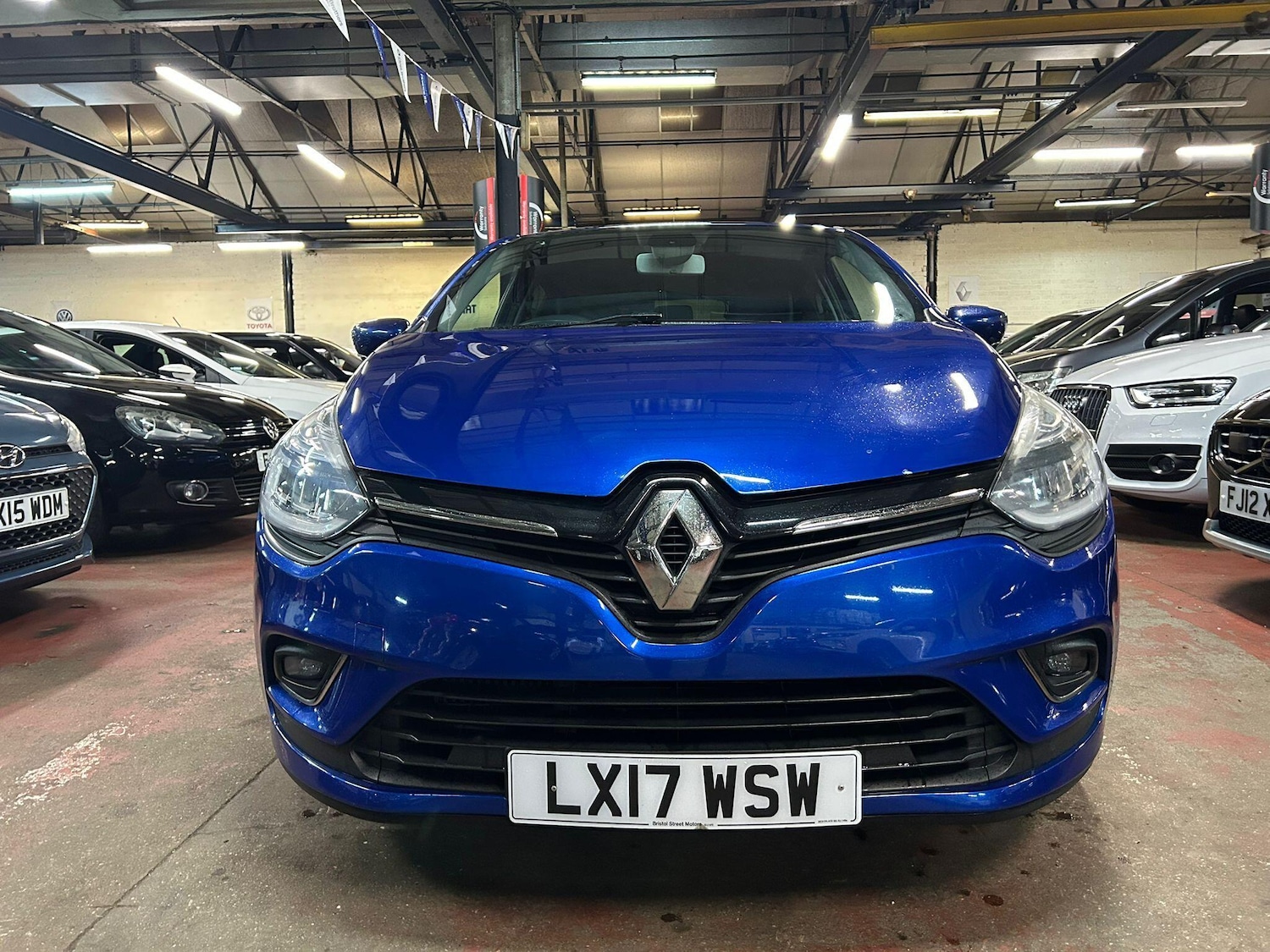 Used Renault Clio for sale - 77824495: Photo 2