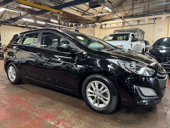 (14) - 1.6 CRDi Blue Drive Active Tourer Euro 5 (s/s) 5dr