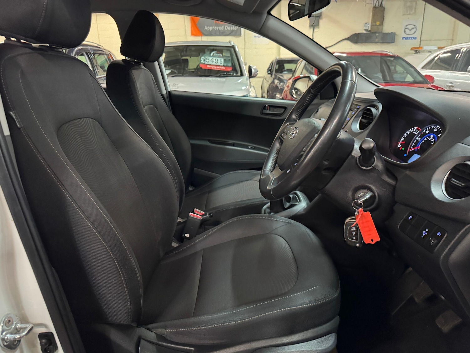 Used Hyundai i10 2018 for sale - 76866042: Photo 10