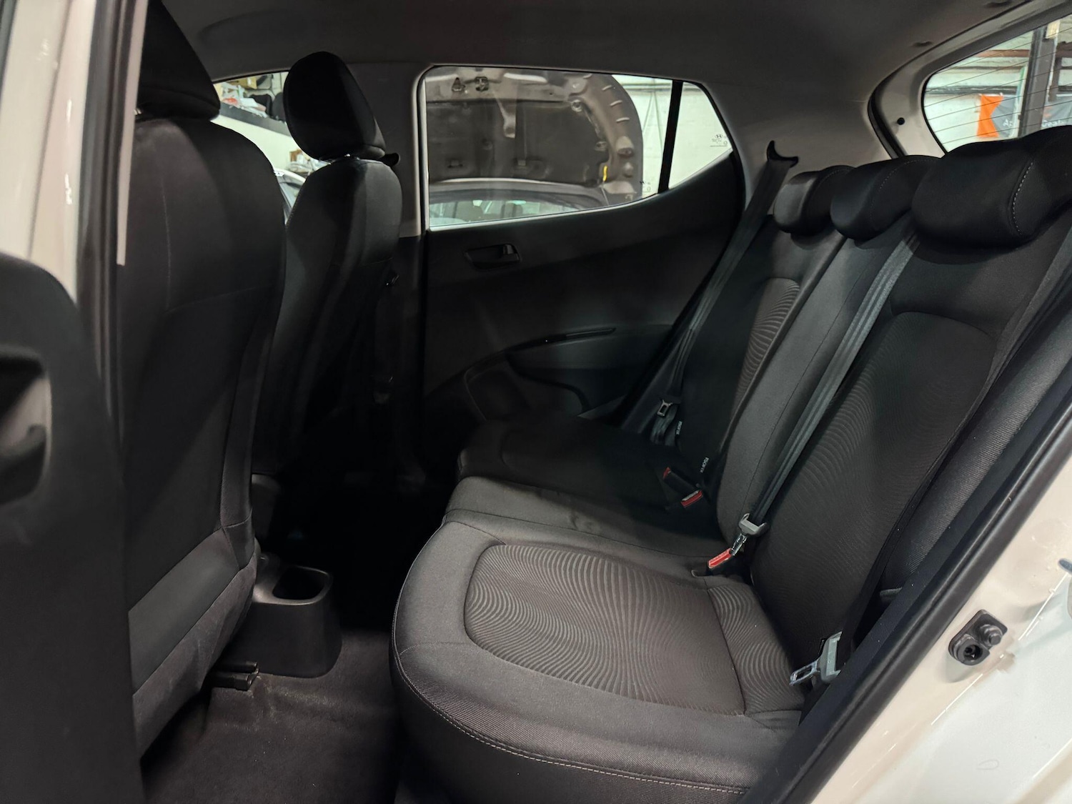 Used Hyundai i10 2018 for sale - 76866042: Photo 19