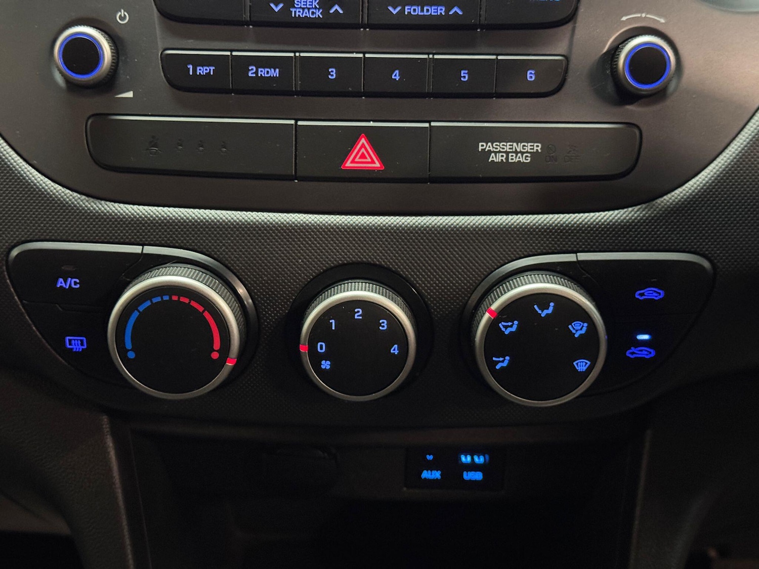 Used Hyundai i10 2018 for sale - 76866042: Photo 32