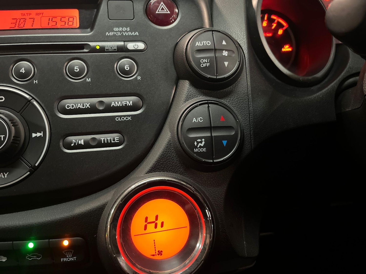 Used Honda Jazz 2014 for sale - 77386989: Photo 31