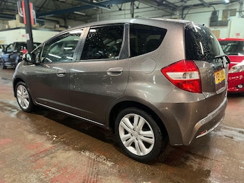 Used Honda Jazz 2014 for sale - 77386989: Photo