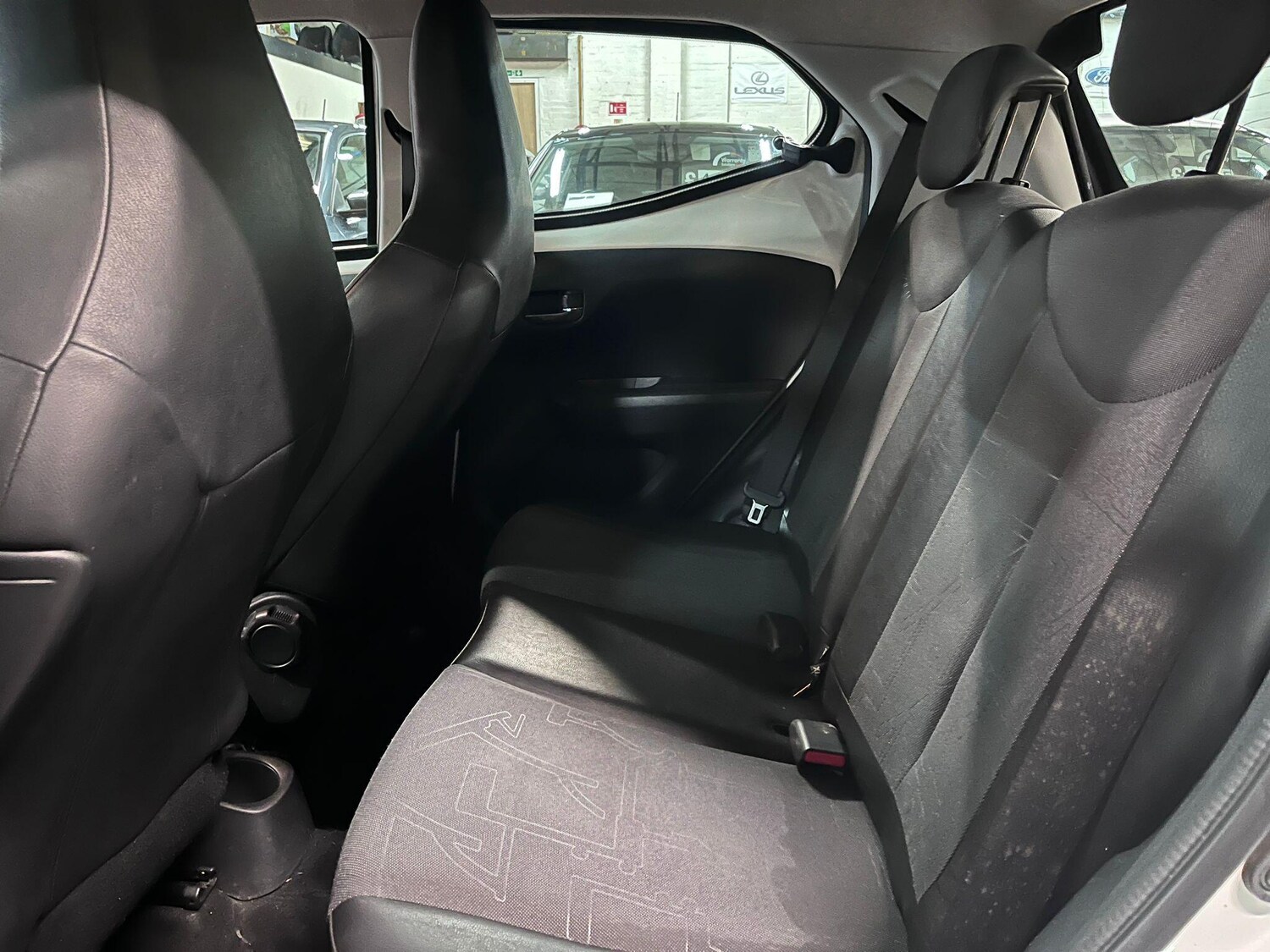 Used Toyota AYGO 2014 for sale - 77597802: Photo 23