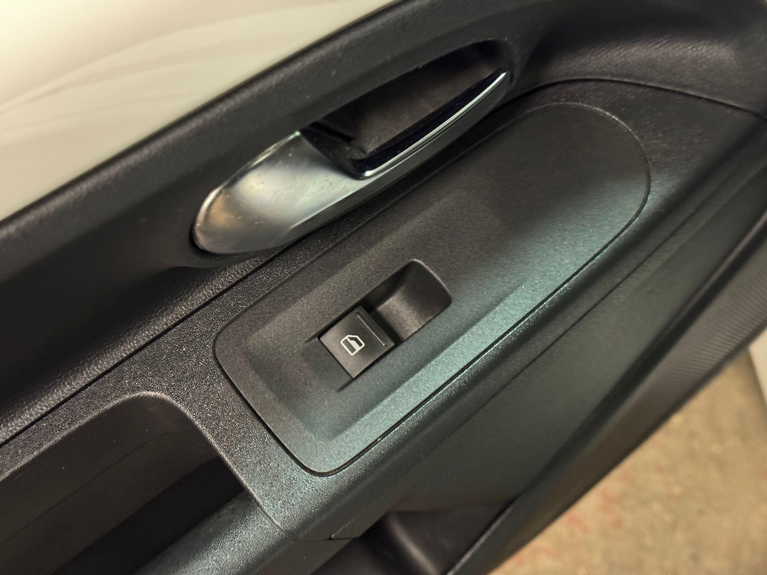 Used Volkswagen up! 2013 for sale - 77723627: Photo 23