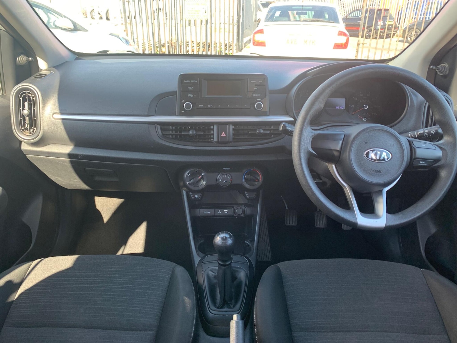 Used Kia Picanto 2018 for sale - 76026686: Photo 11
