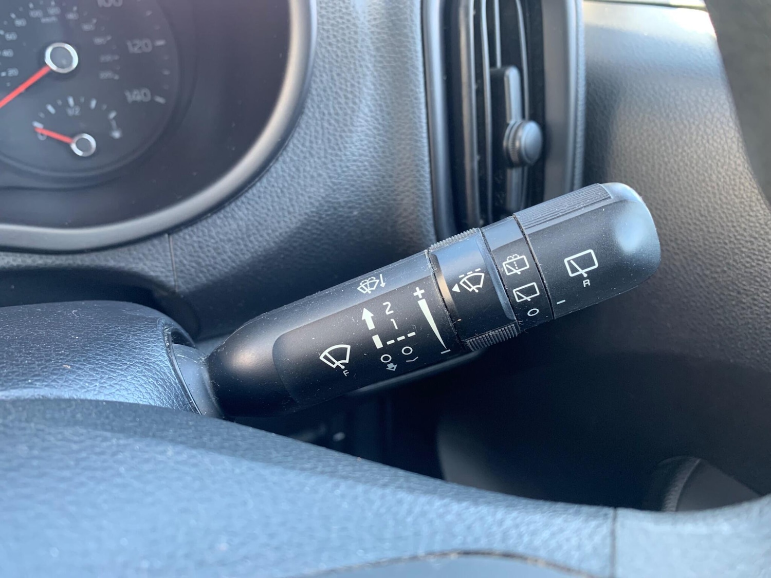 Used Kia Picanto 2018 for sale - 76026686: Photo 15