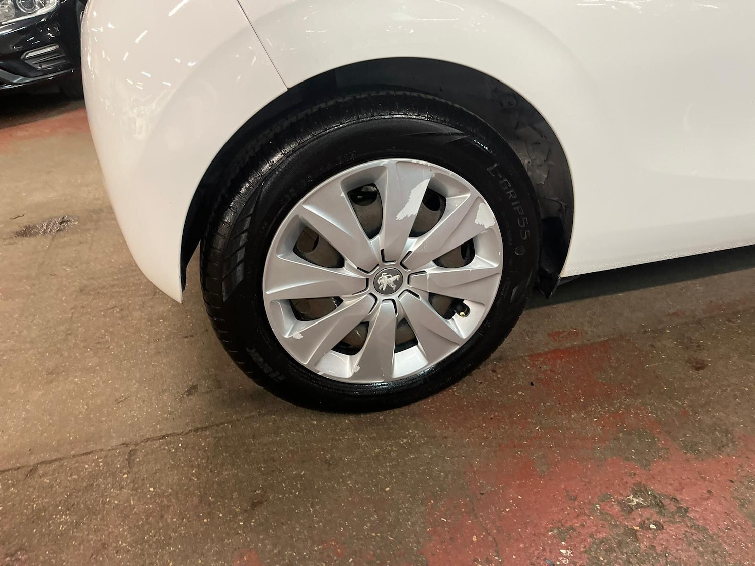 Used Peugeot 108 2017 for sale - 77320288: Photo 11