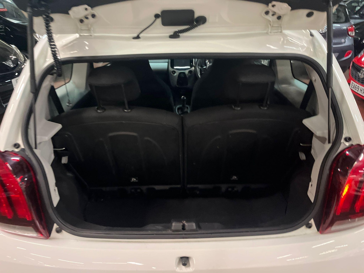 Used Peugeot 108 2017 for sale - 77320288: Photo 32