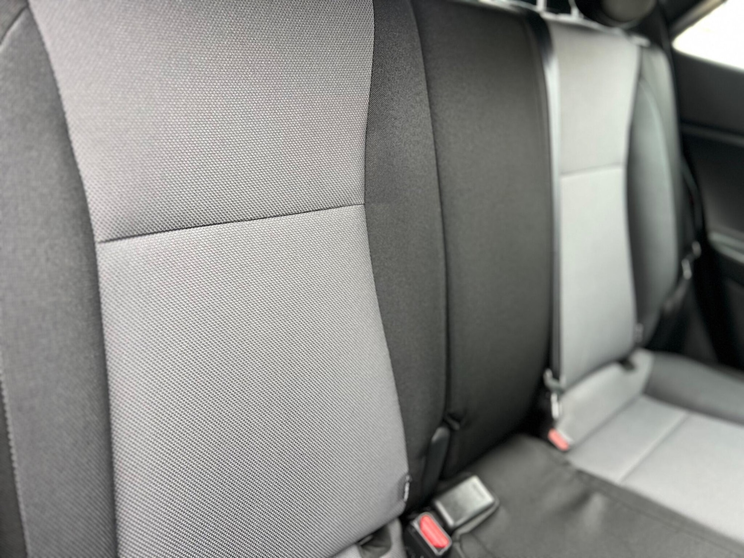 Used Hyundai i20 2017 for sale - 76597170: Photo 30