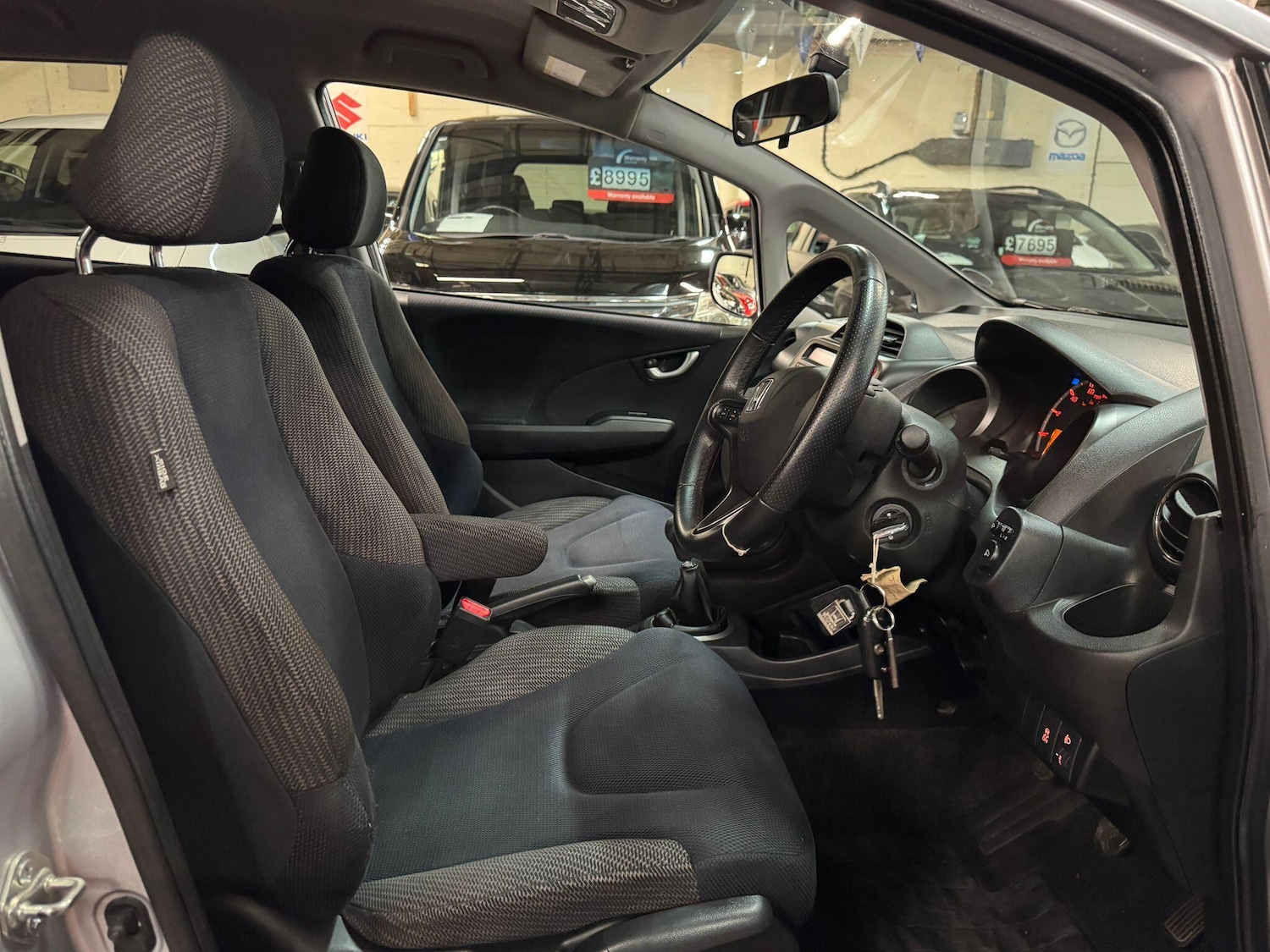 Used Honda Jazz 2015 for sale - 77575371: Photo 11