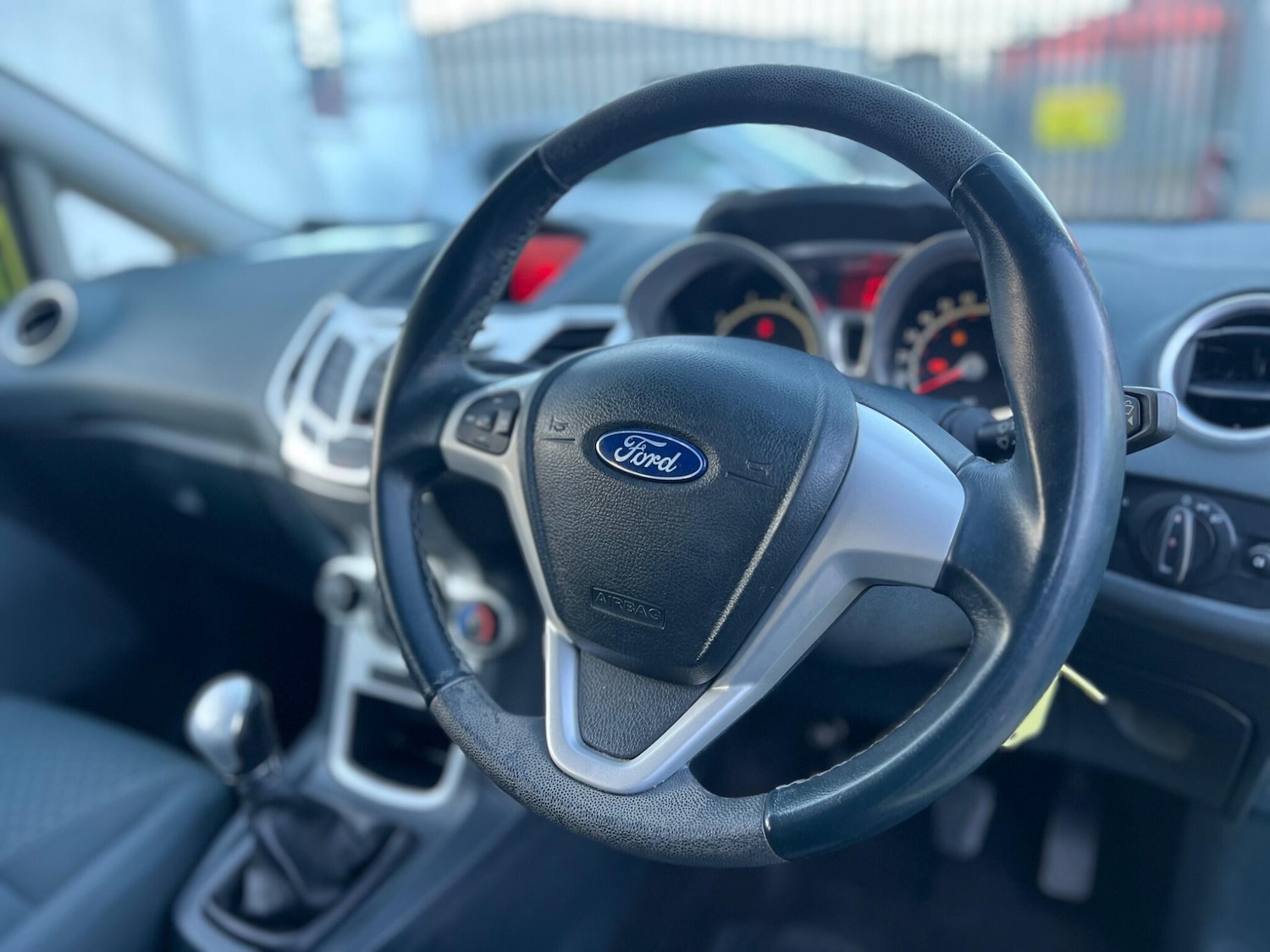 Used Ford Fiesta 2010 for sale - 76389010: Photo 10