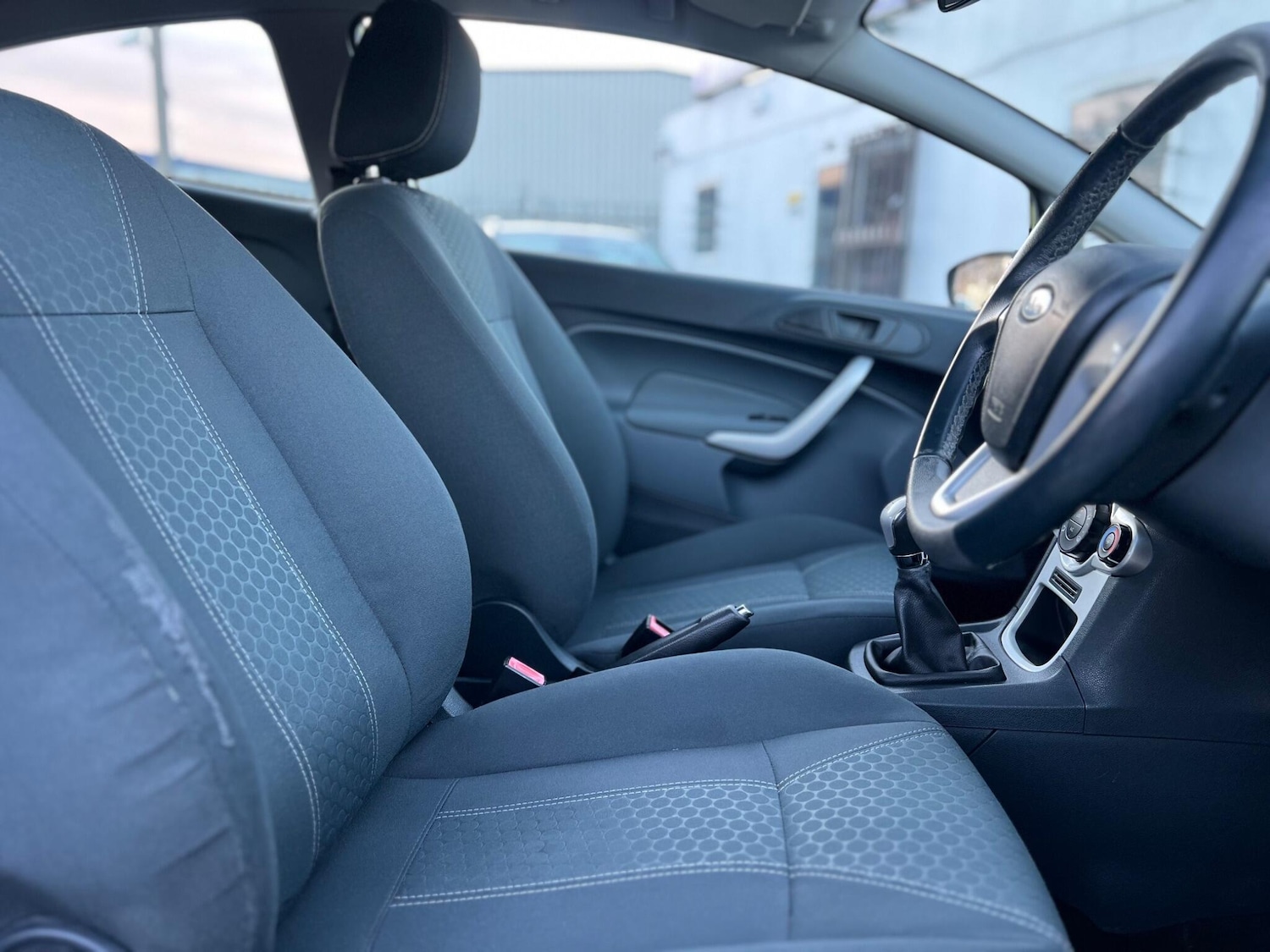 Used Ford Fiesta 2010 for sale - 76389010: Photo 25