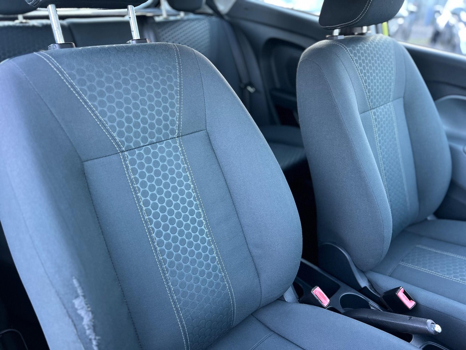 Used Ford Fiesta 2010 for sale - 76389010: Photo 26