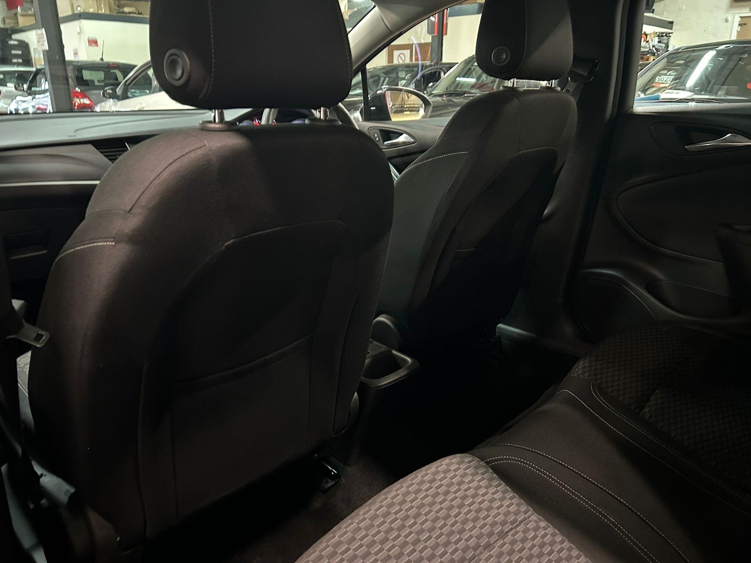 Used Vauxhall Astra for sale - 77484600: Photo 16